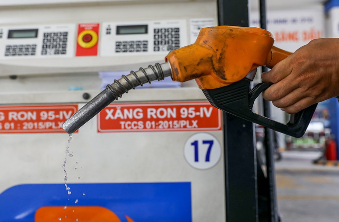 Cây xăng tại góc đường Hai Bà Trưng, quận 1 (TP HCM). Ảnh: Quỳnh Trần.